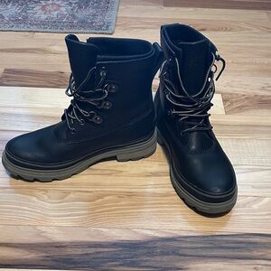 Sorel Black Combat Boots with Gray Soles